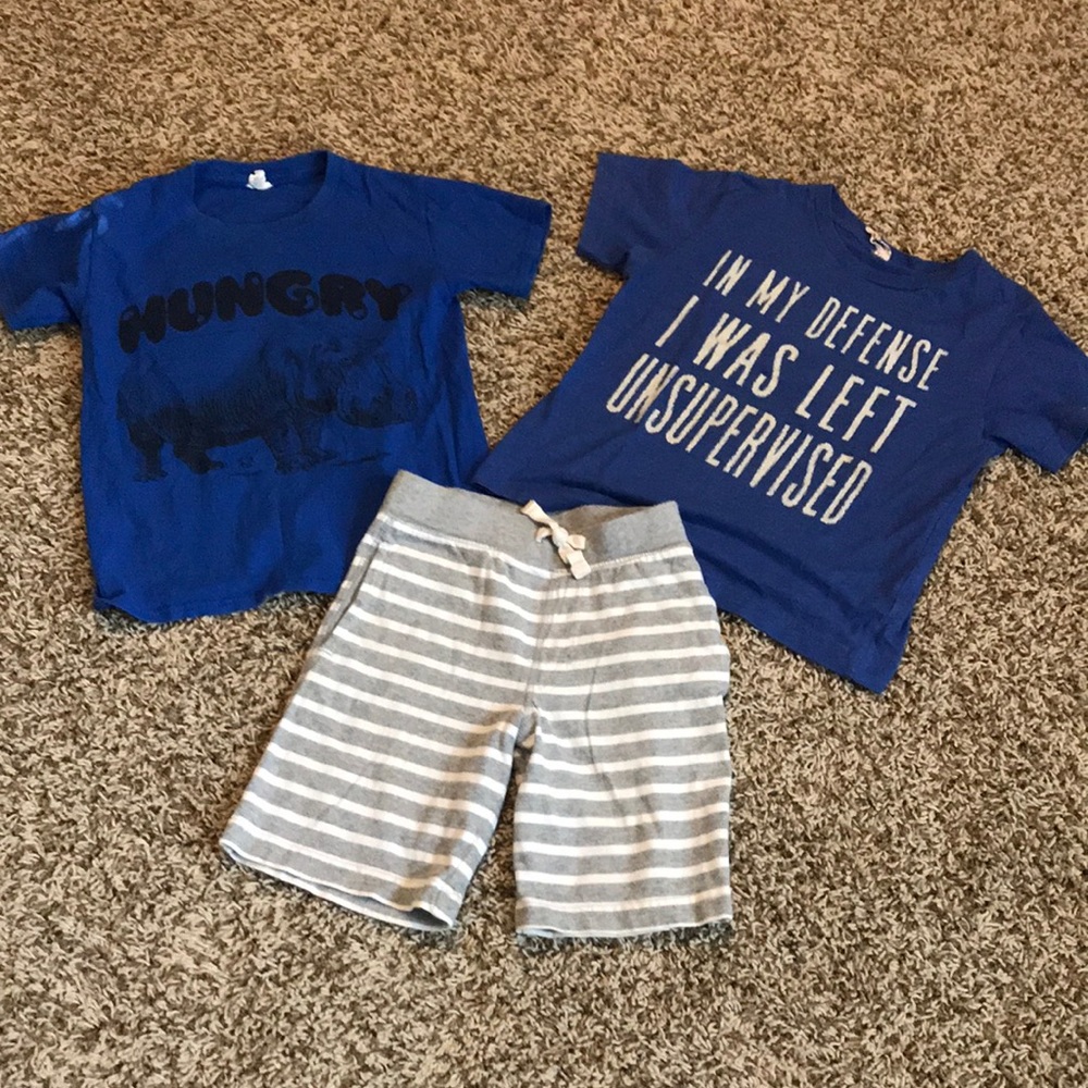T shirts and shorts set